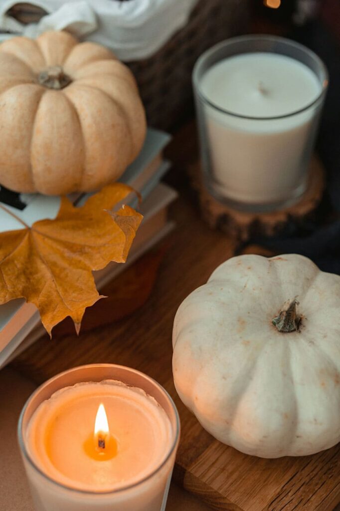 pumpkin spice scented candles with pumpkin decoration items