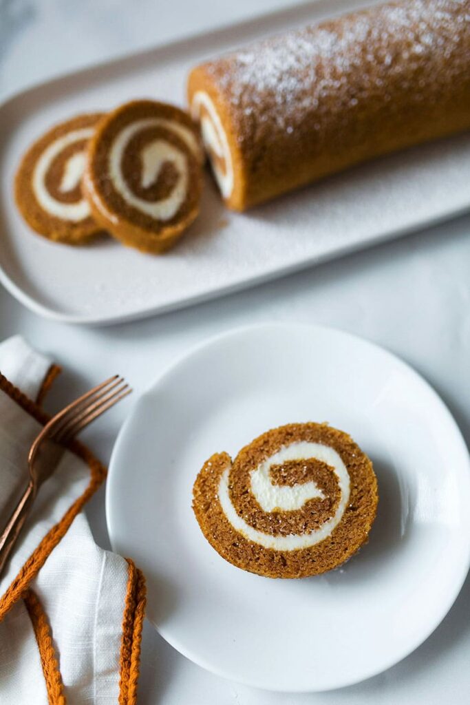 slices of pumpkin roll